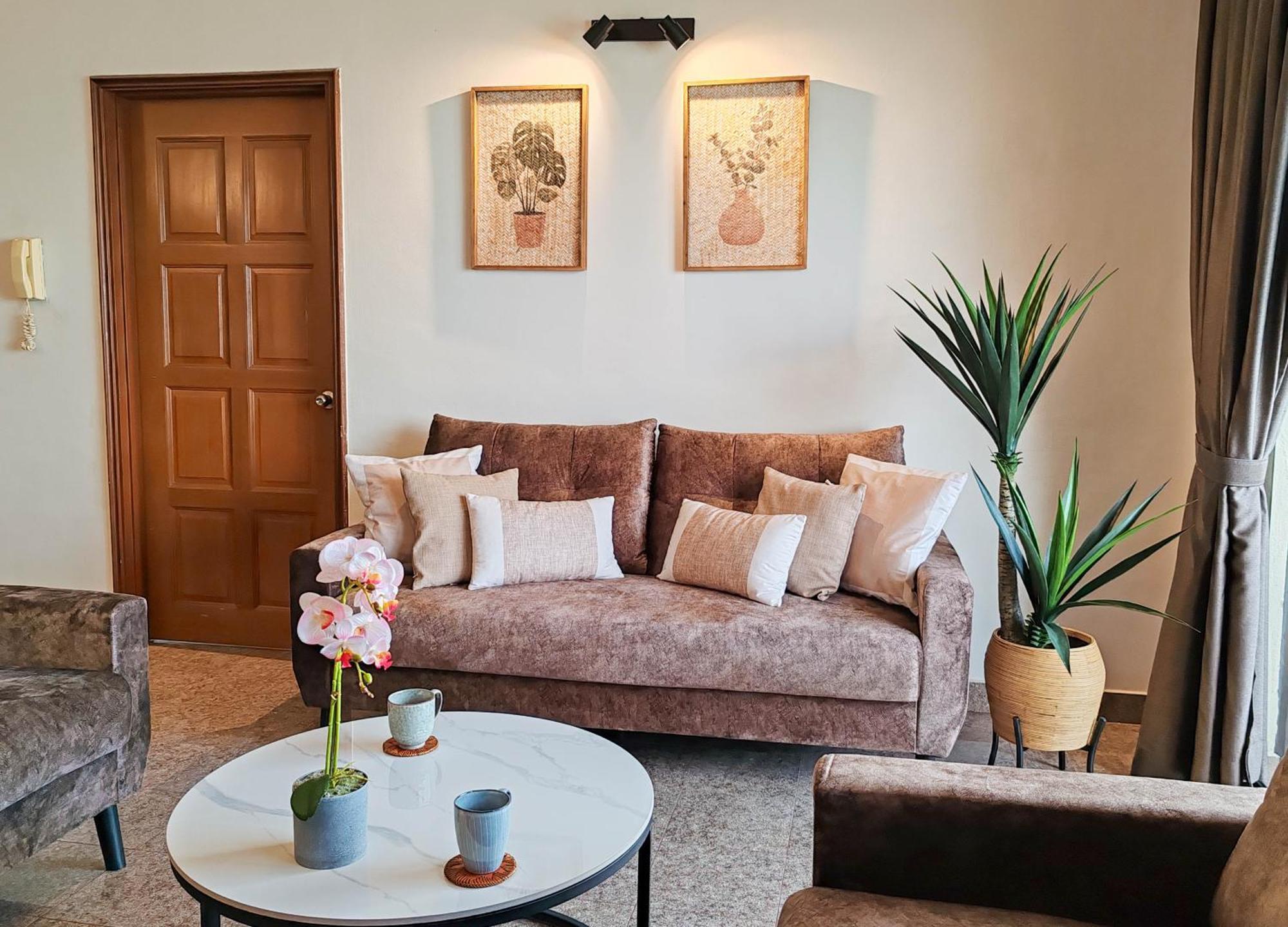 'Newly Refurbished' 'Sunny Seaview' At Regency With 2 Carpark By Shine Stay Порт-Диксон Экстерьер фото