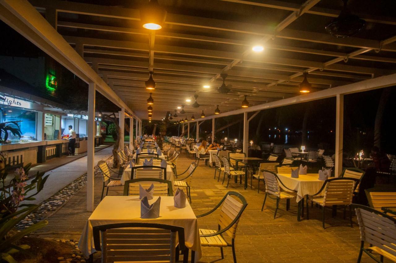 'Newly Refurbished' 'Sunny Seaview' At Regency With 2 Carpark By Shine Stay Порт-Диксон Экстерьер фото